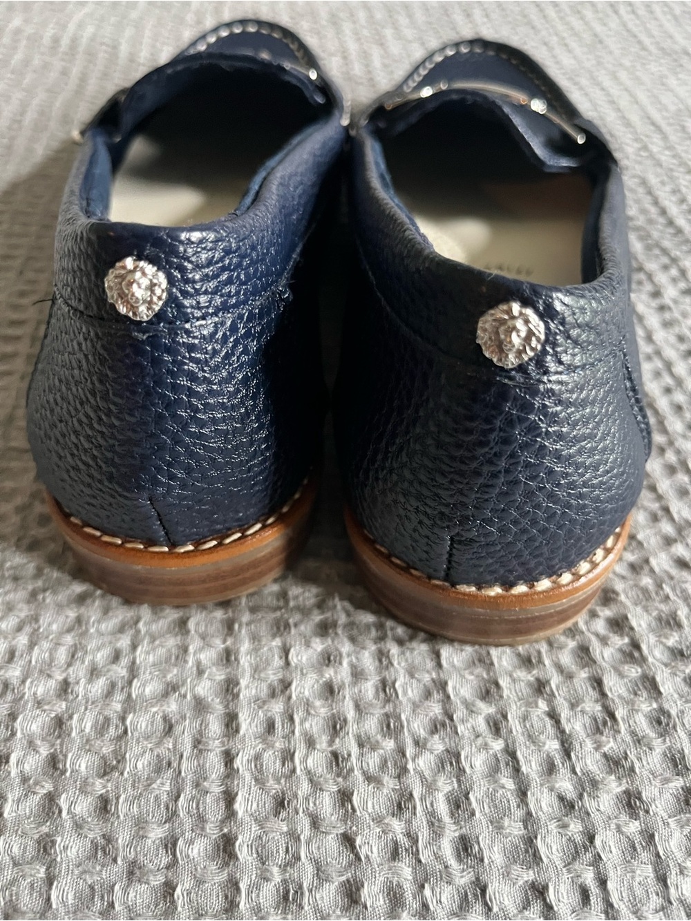 Anne Klein Women's Navy Leather Loafers - The Closet Staple! - Picture 3 of 6